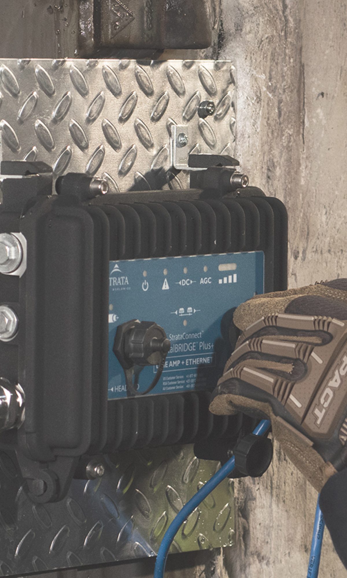 Digitalbridge plus560x870