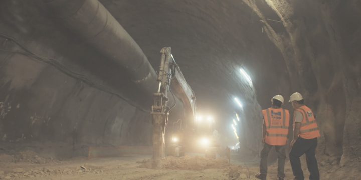 Tunneling video Men in a mining tunnel